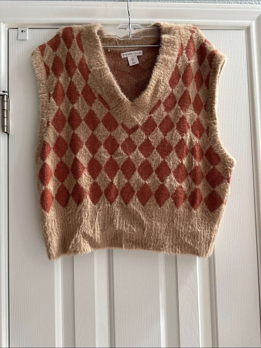Sincerely Jules Tan and Rust Argyle Fuzzy V‑Neck Sweater Vest L Academia Preppy